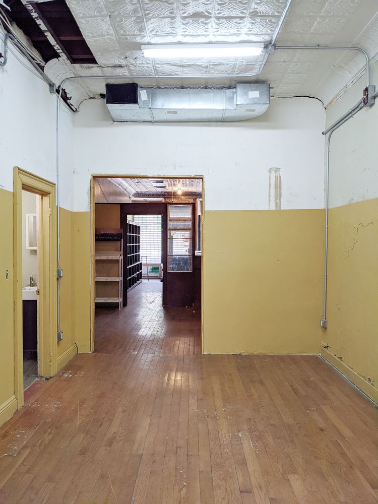679 Knickerbocker Ave, Brooklyn, NY 11221